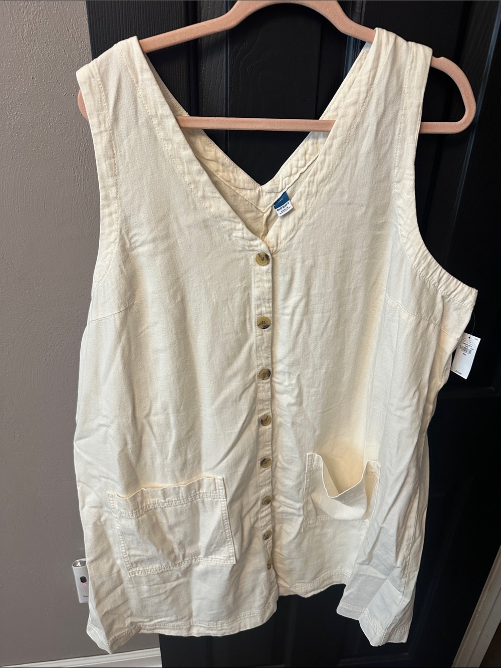Old Navy Cream Button-Front Sleeveless Tunic
